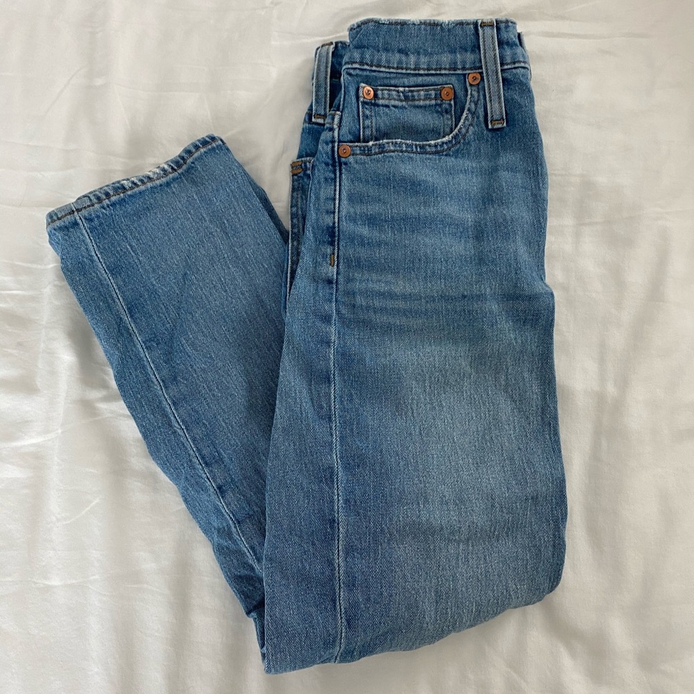 Madewell Classic Straight Jeans in Meadowland Wash